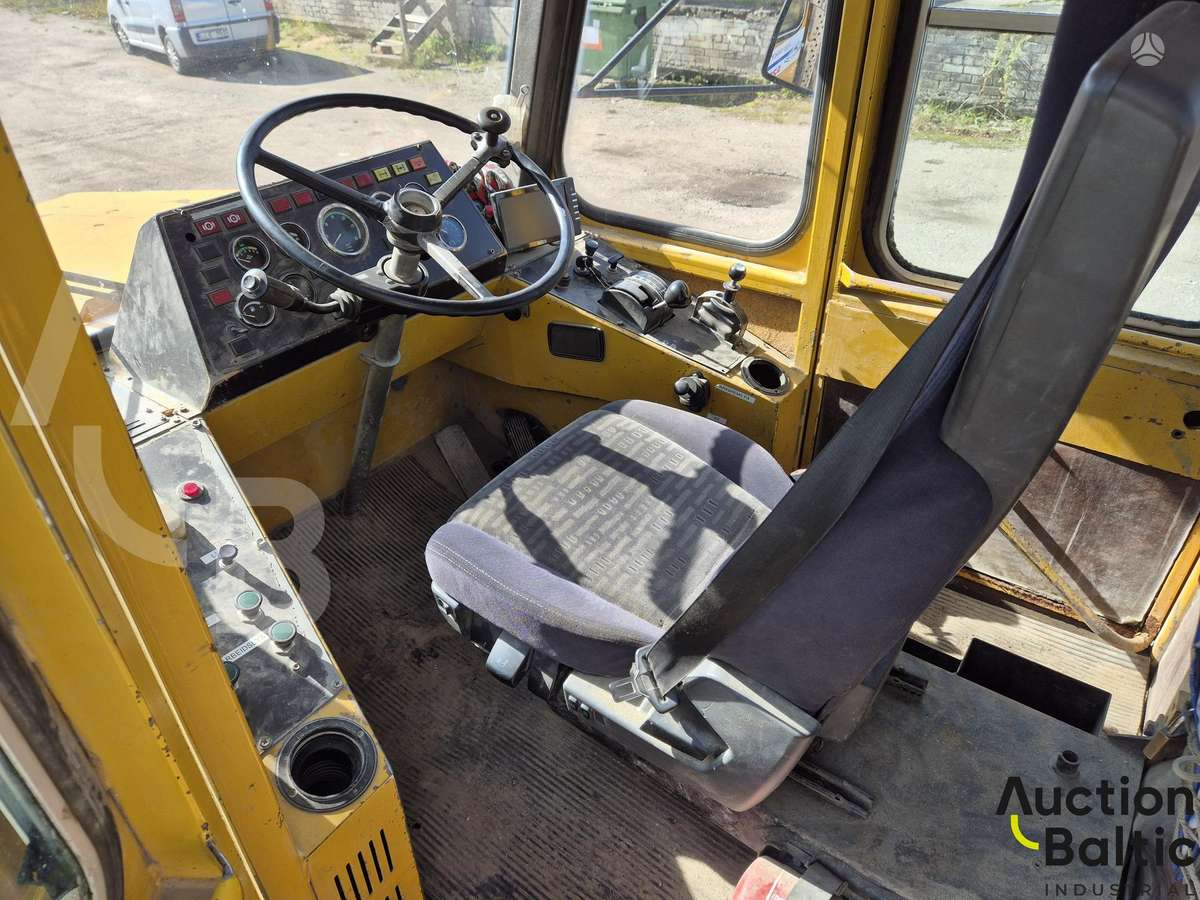 -Kita- Moxy 5222 B, самосвалы