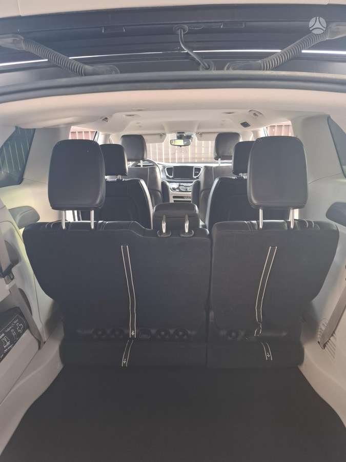 Chrysler Pacifica, 3.6 l., Минивэн