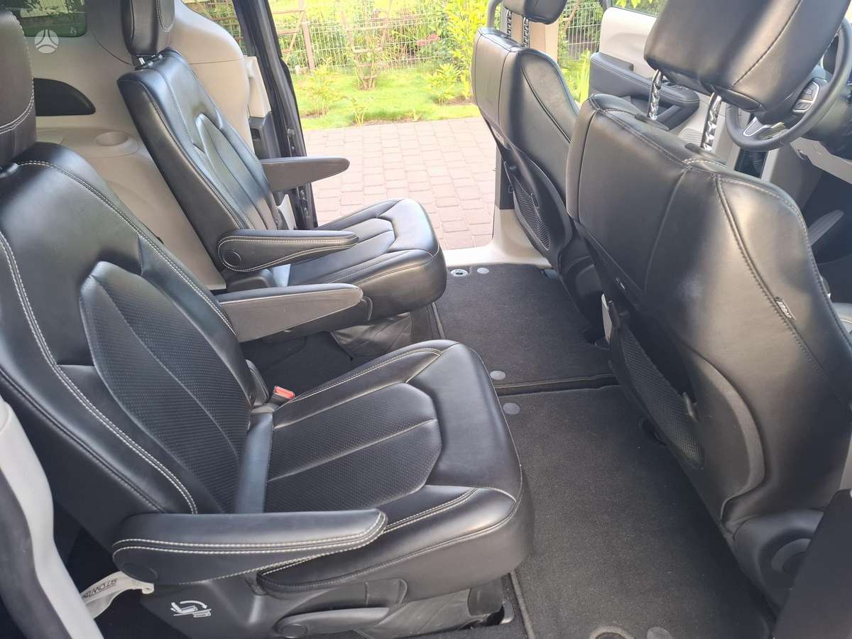 Chrysler Pacifica, 3.6 l., Минивэн