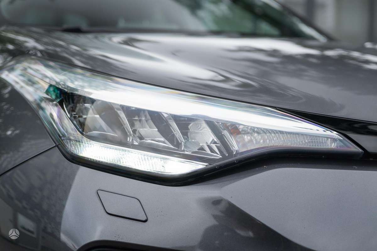 Toyota C-HR - 3