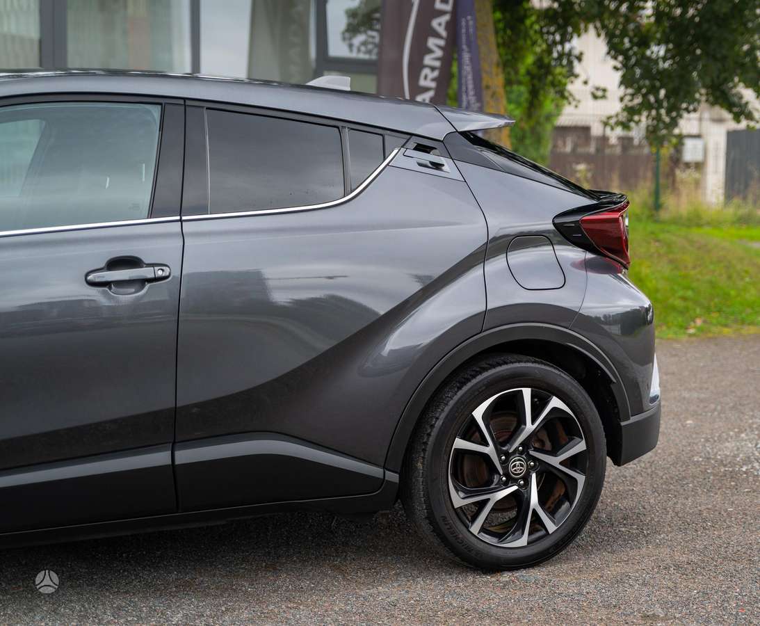Toyota C-HR - 12