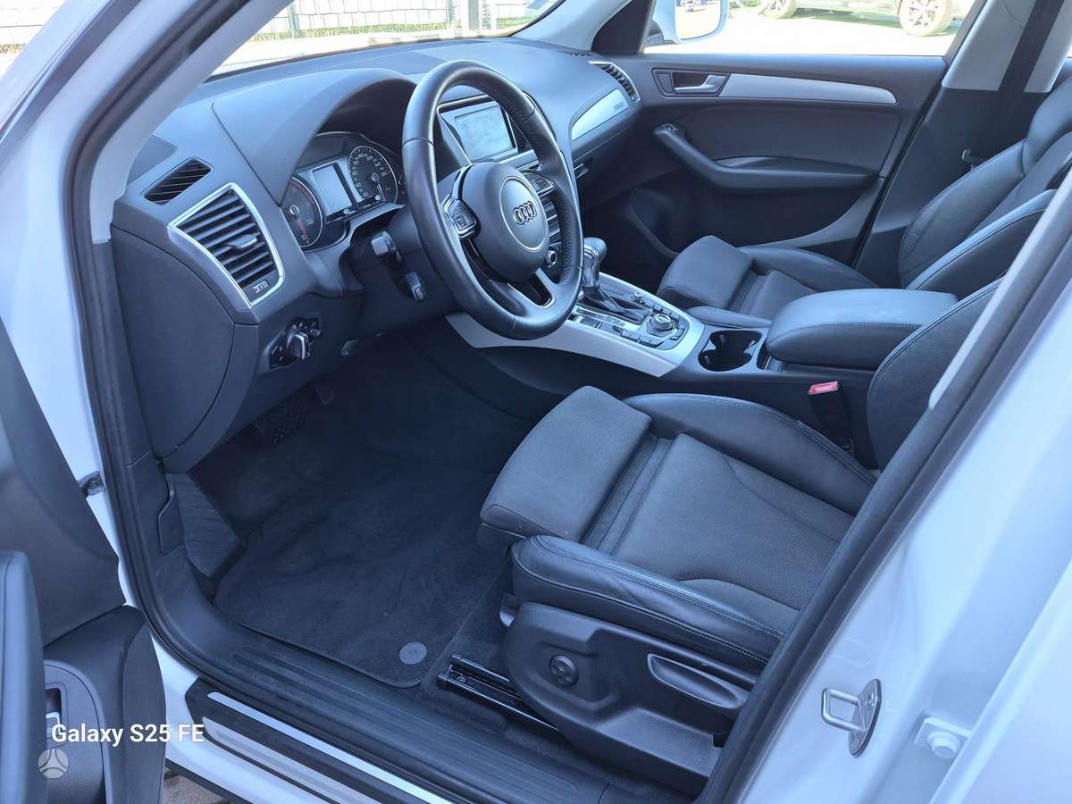Audi Q5, 2.0 l., Внедорожник / Кроссовер