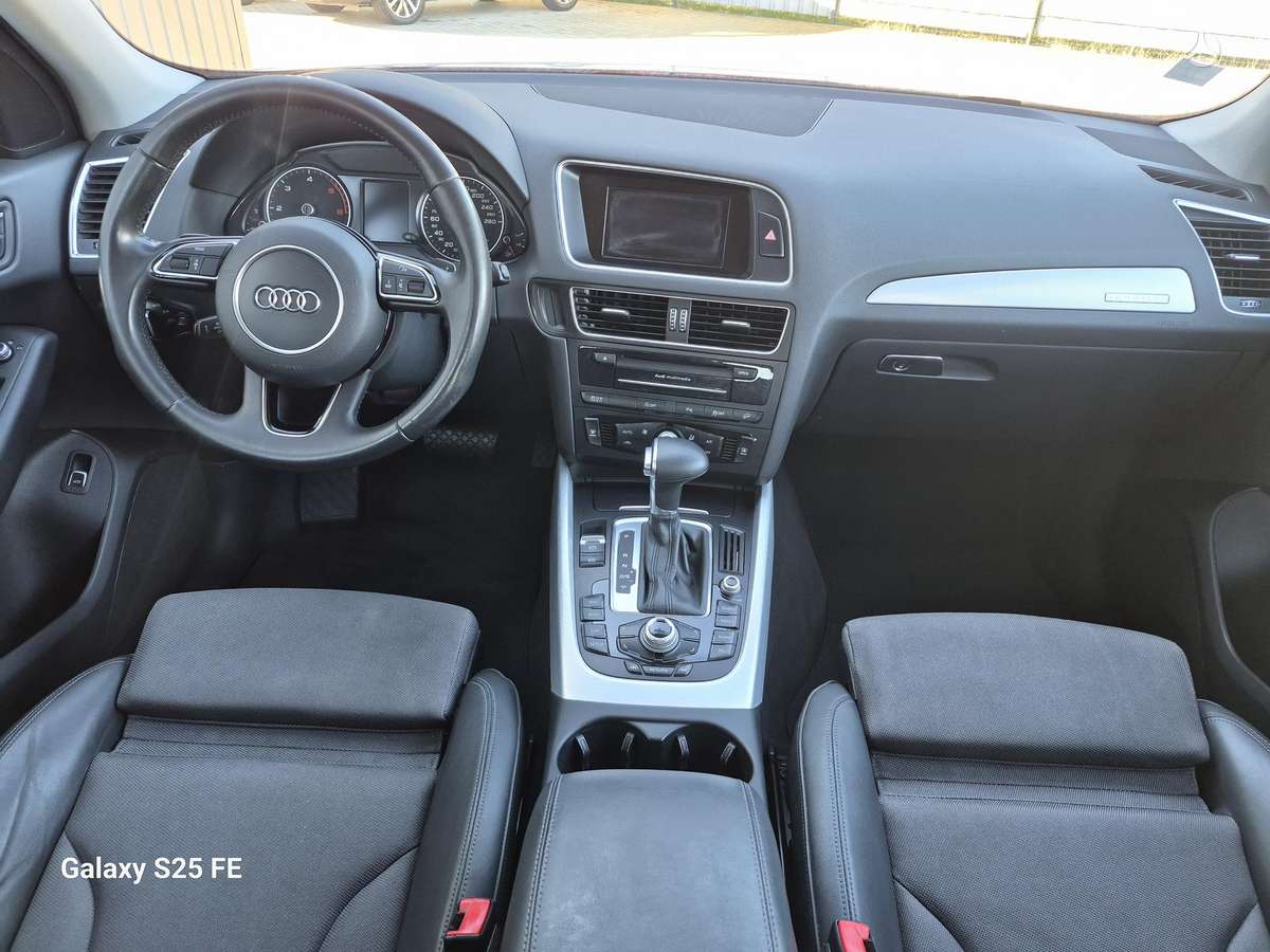 Audi Q5, 2.0 l., Внедорожник / Кроссовер
