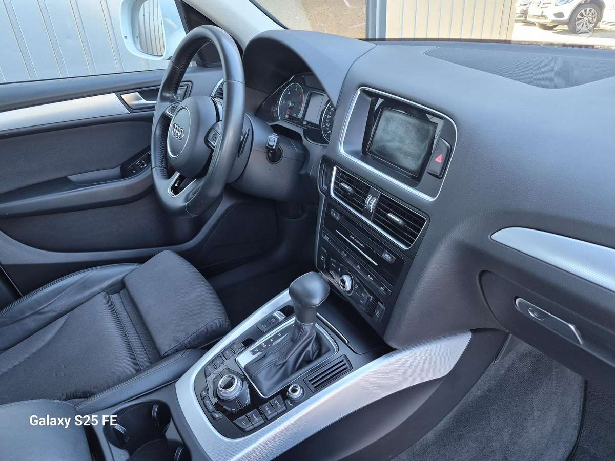 Audi Q5, 2.0 l., Внедорожник / Кроссовер