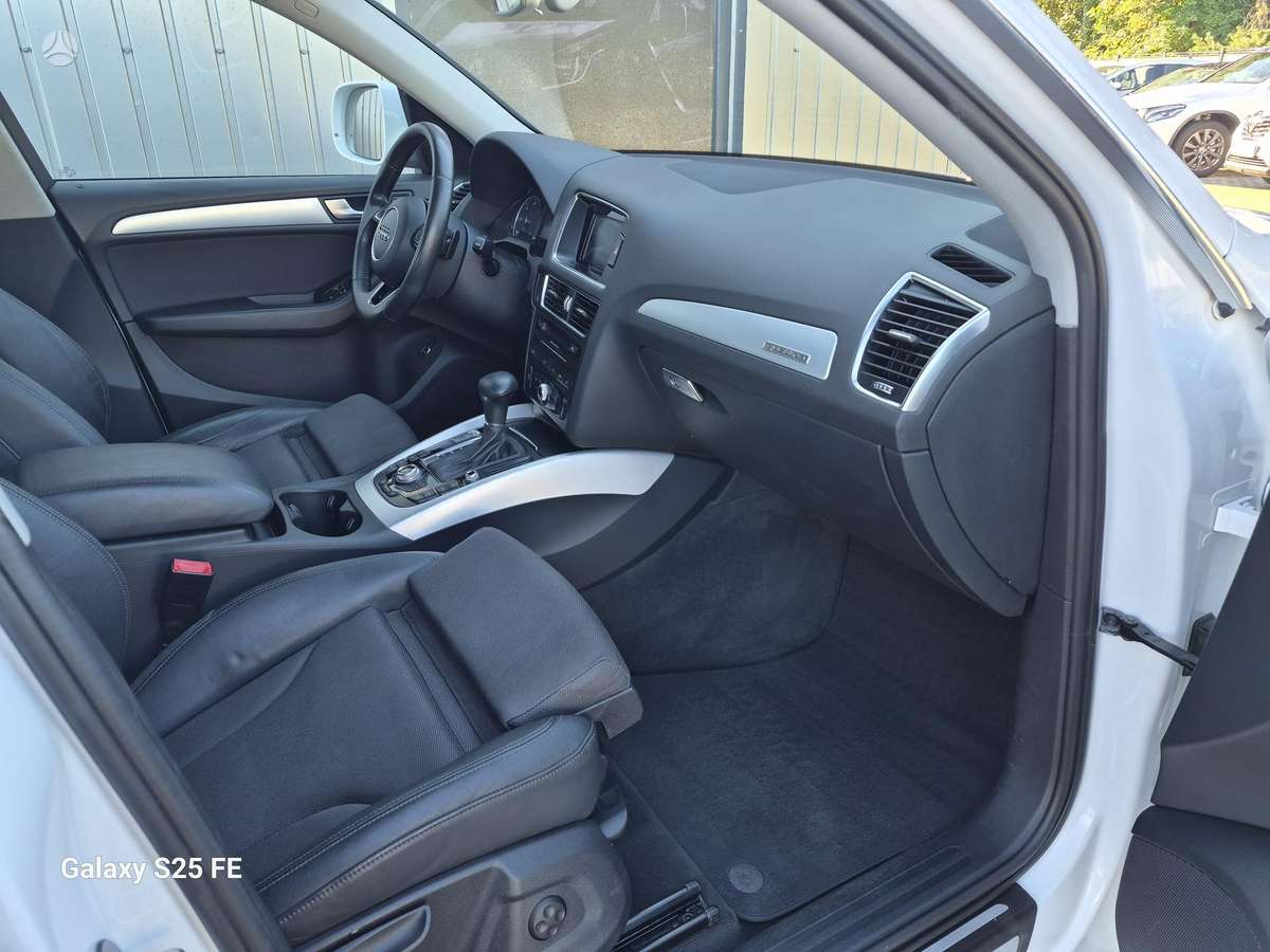 Audi Q5, 2.0 l., Внедорожник / Кроссовер