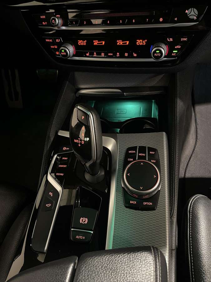 BMW 520, 2.0 l., universalas
