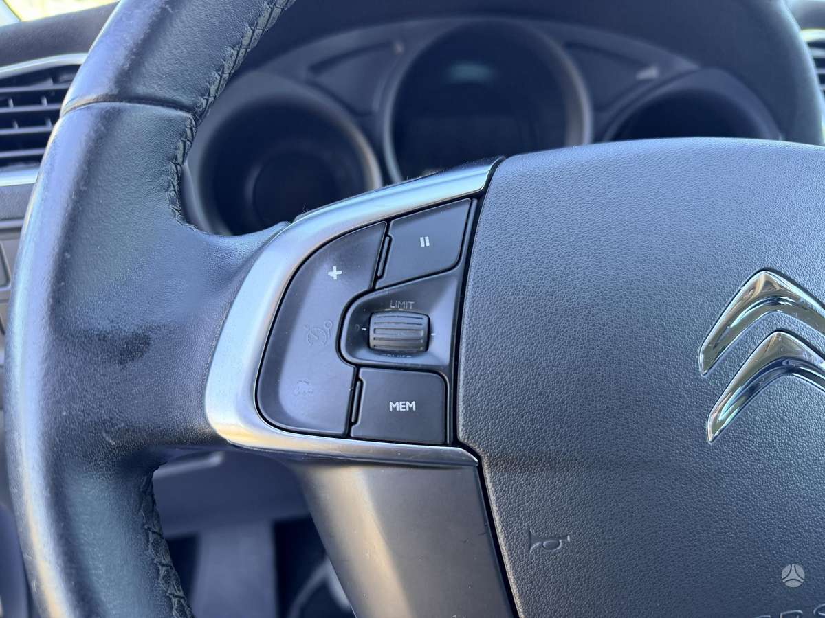 Citroen C4, 1.6 l., Хэтчбек