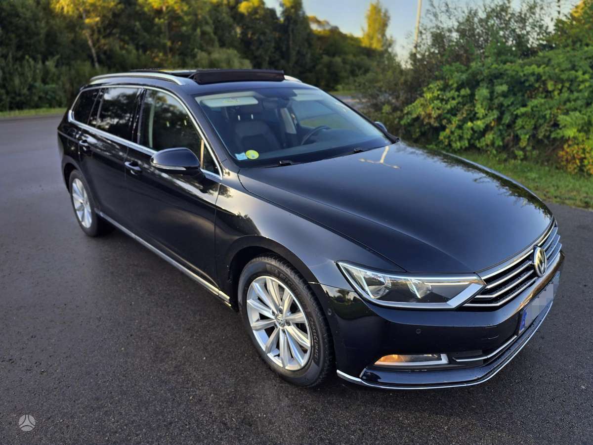 Volkswagen Passat - 1