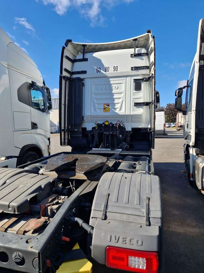 Iveco 460, double sleeper