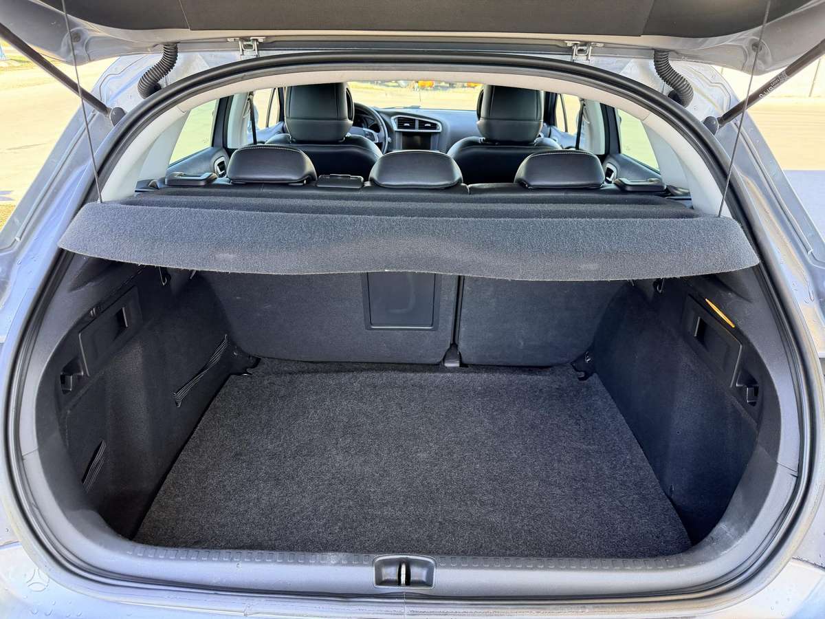 Citroen C4, 1.6 l., Хэтчбек