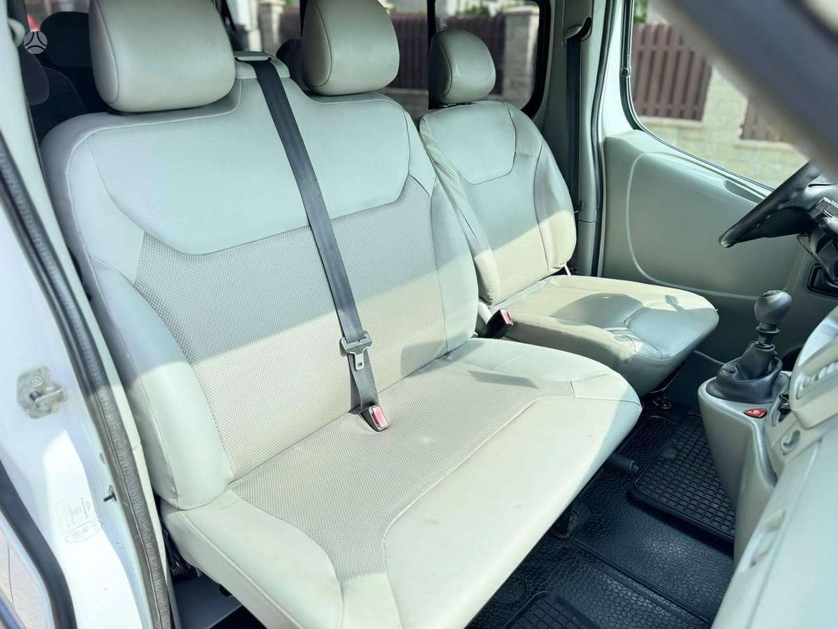 Renault Trafic - 11