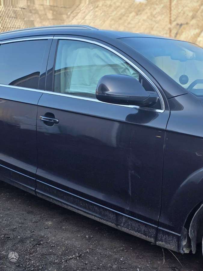 Audi Q7 body parts