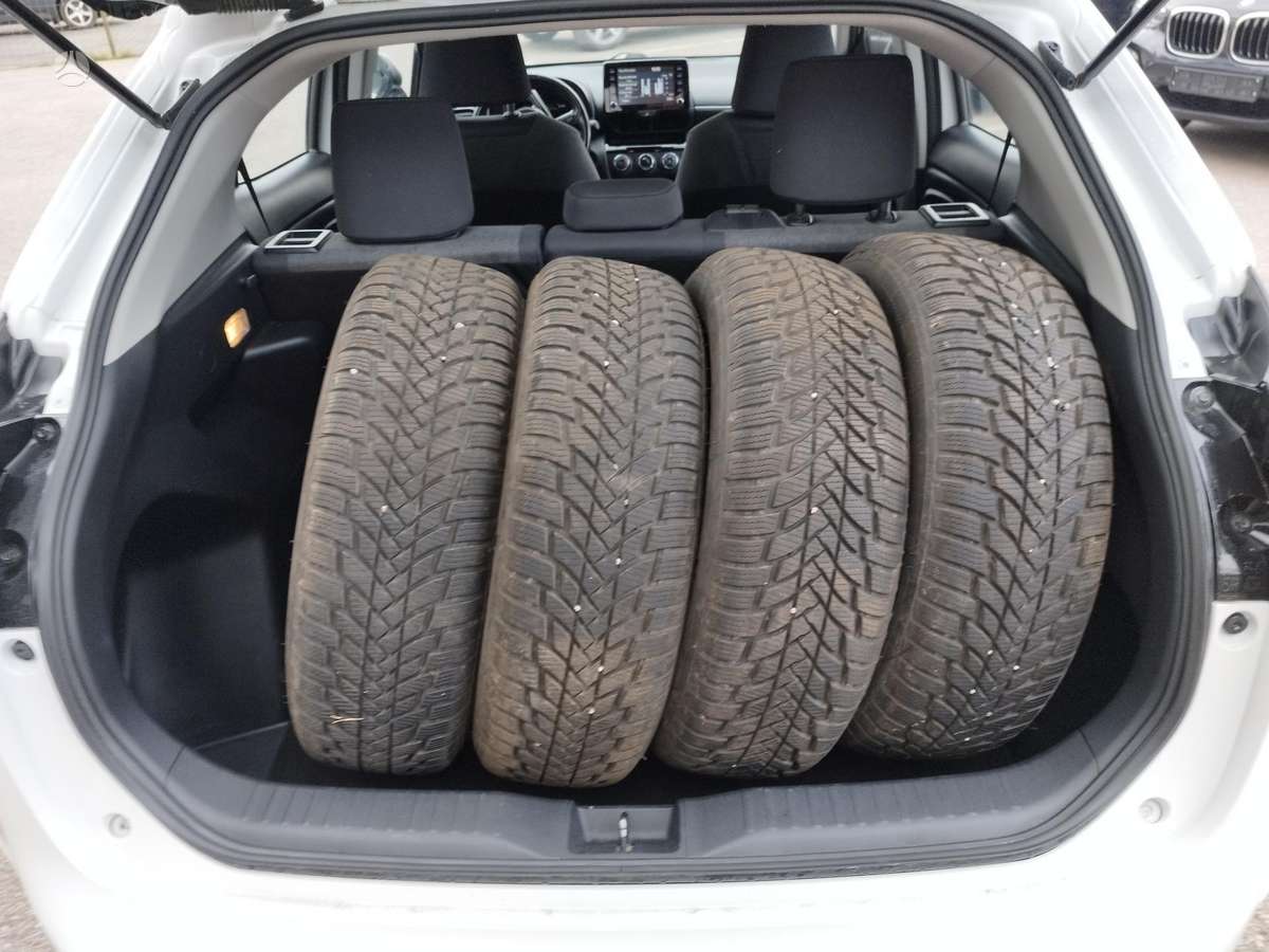 Toyota Yaris Cross - 12