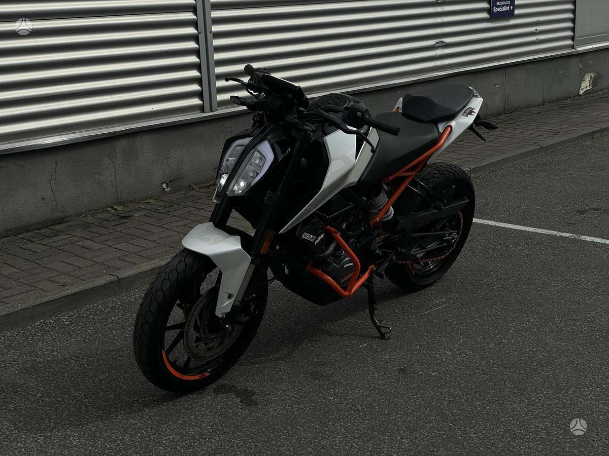 KTM Duke 125cc, street / classic