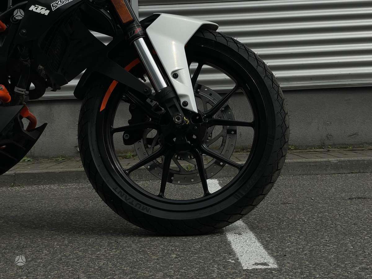 KTM Duke 125cc, street / classic