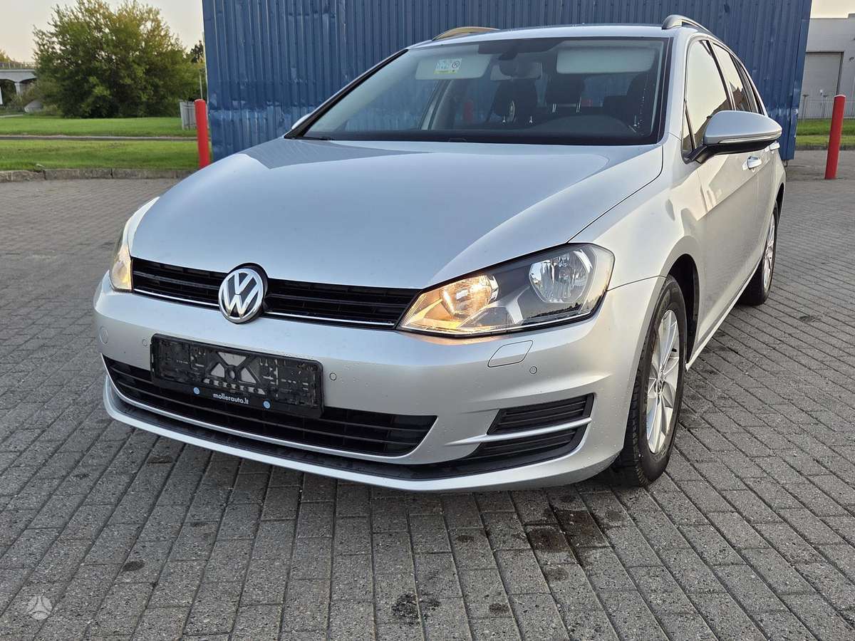 Volkswagen Golf - 2