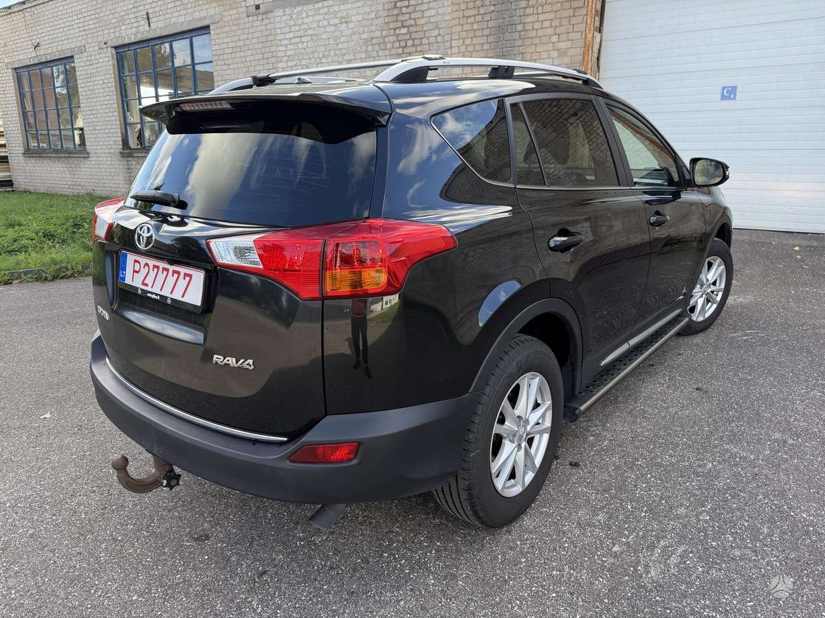 Toyota RAV4 - 4
