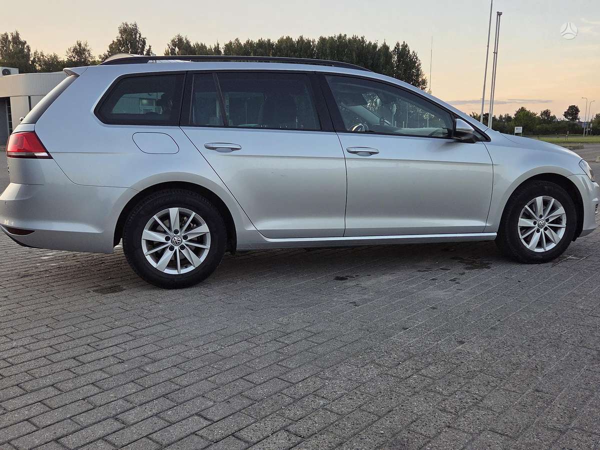 Volkswagen Golf - 7