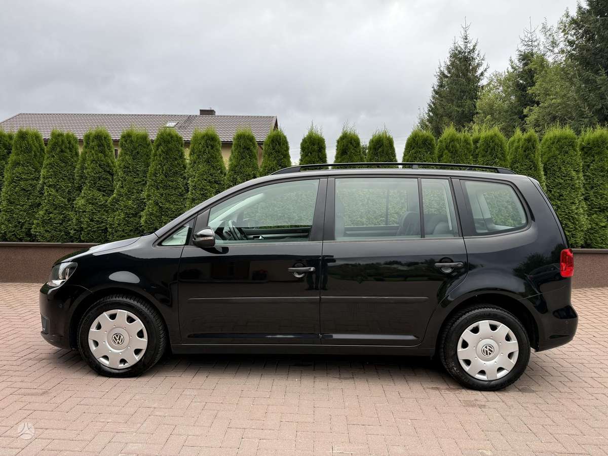 Volkswagen Touran - 2