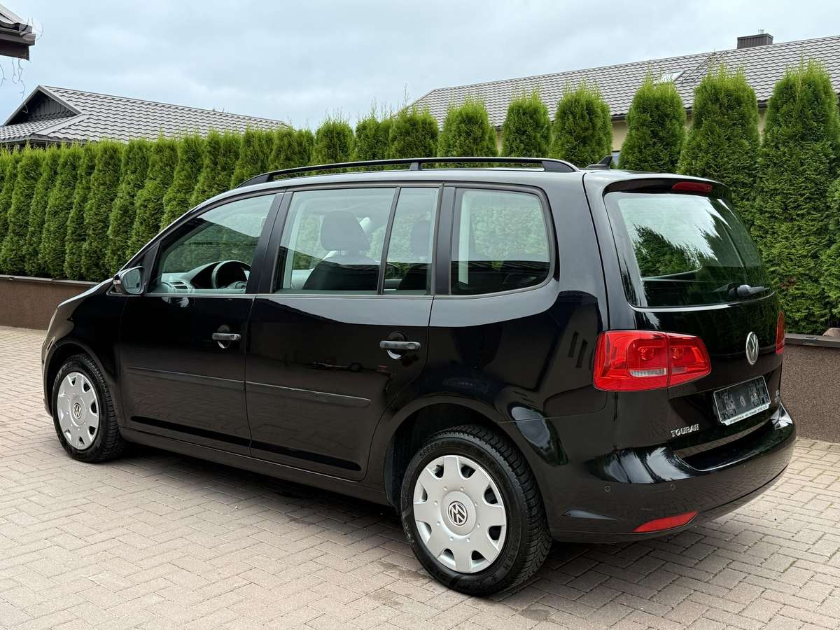 Volkswagen Touran - 3