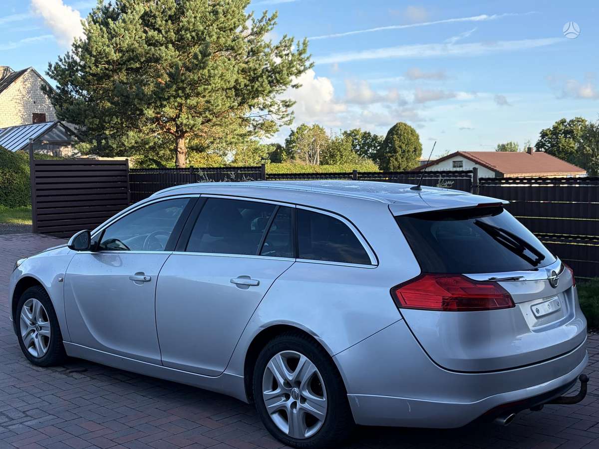 Opel Insignia, 2.0 l., Универсал