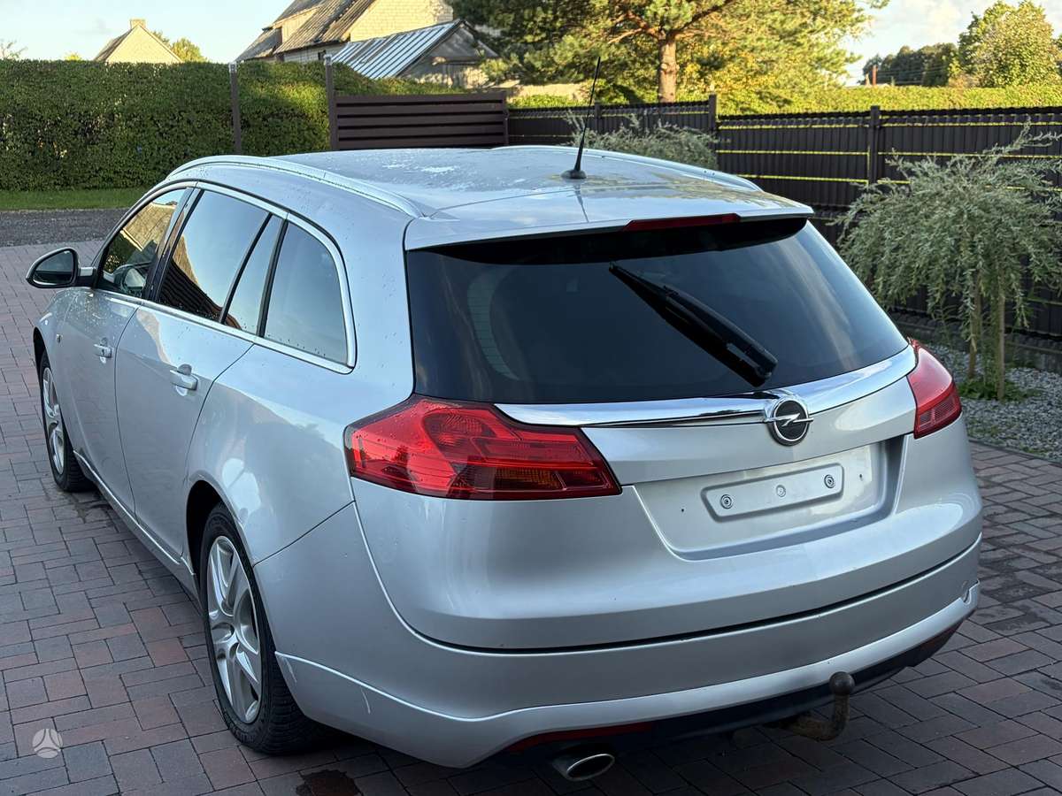 Opel Insignia, 2.0 l., Универсал