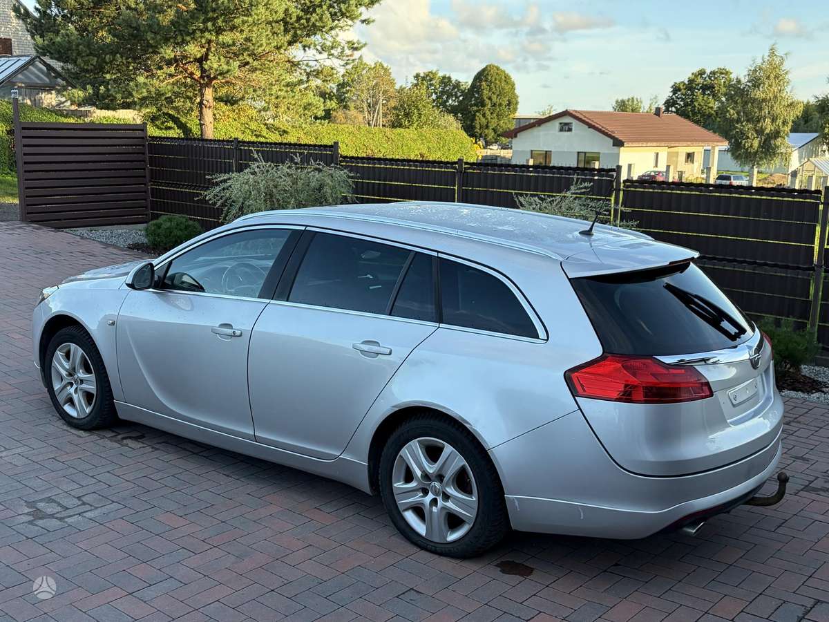 Opel Insignia, 2.0 l., Универсал