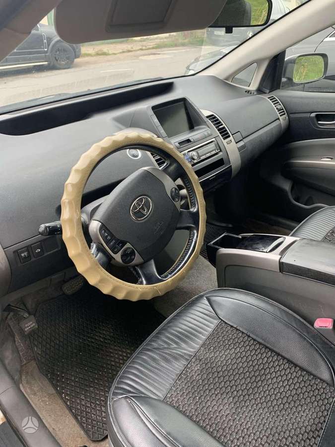 Toyota Prius - 7