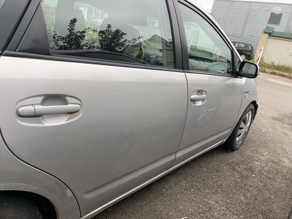 Toyota Prius - 10