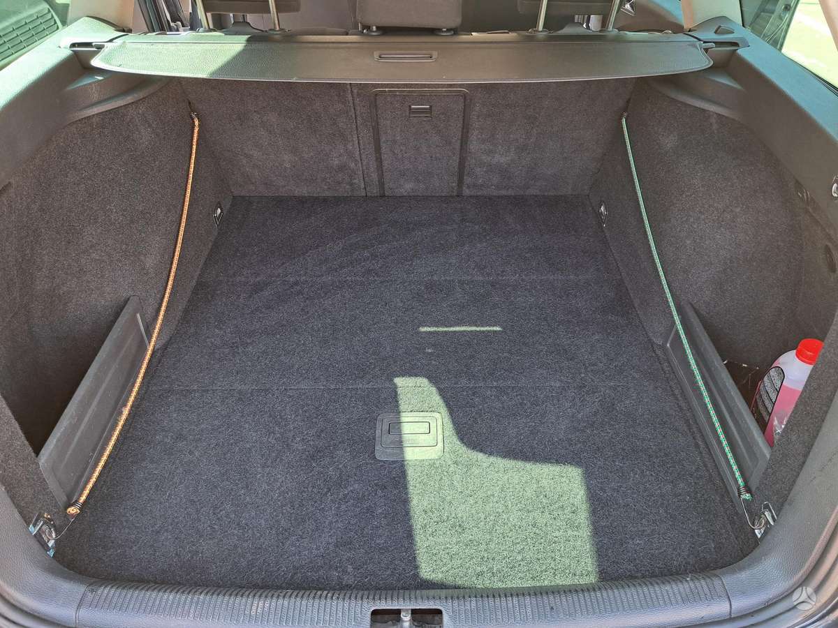 Volkswagen Passat, 2.0 l., Универсал