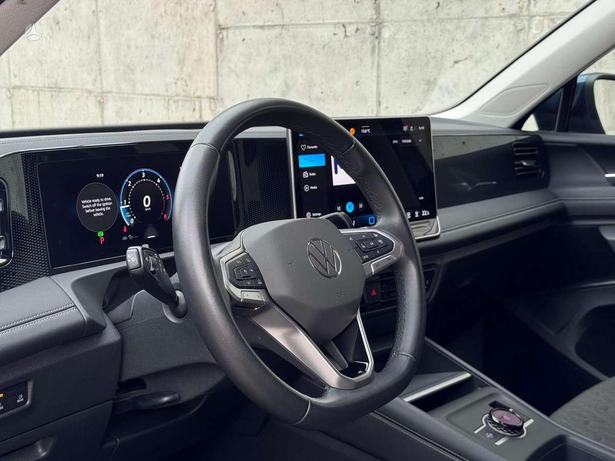Volkswagen Tiguan - 10