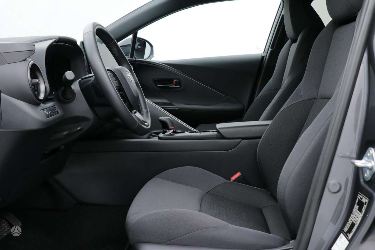 Toyota C-HR - 12