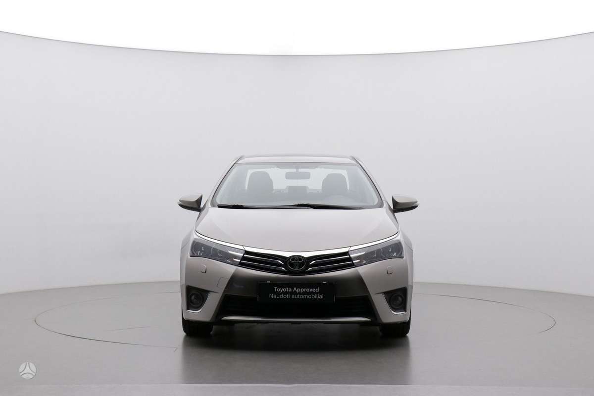 Toyota Corolla, 1.6 l., Седан
