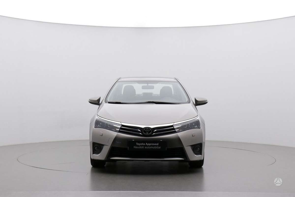 Toyota Corolla - 5
