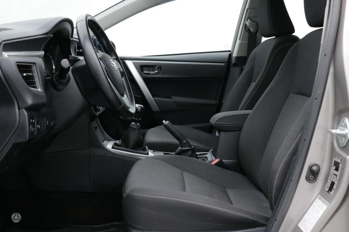 Toyota Corolla - 11
