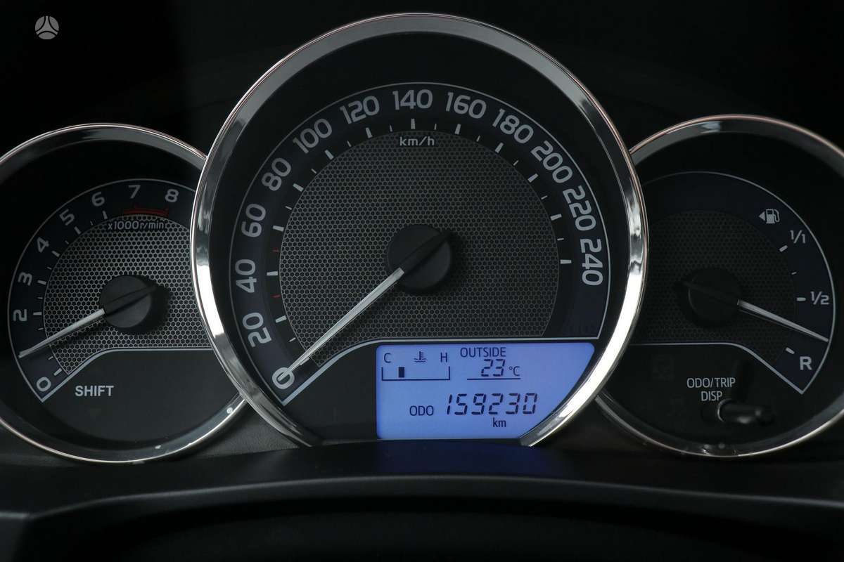 Toyota Corolla, 1.6 l., Седан