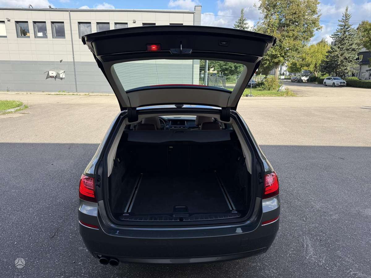 BMW 520, 2.0 l., wagon