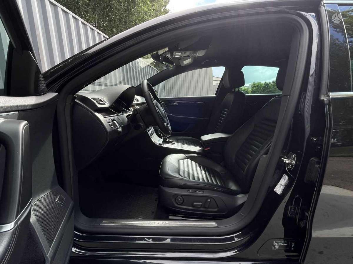 Volkswagen Passat - 11