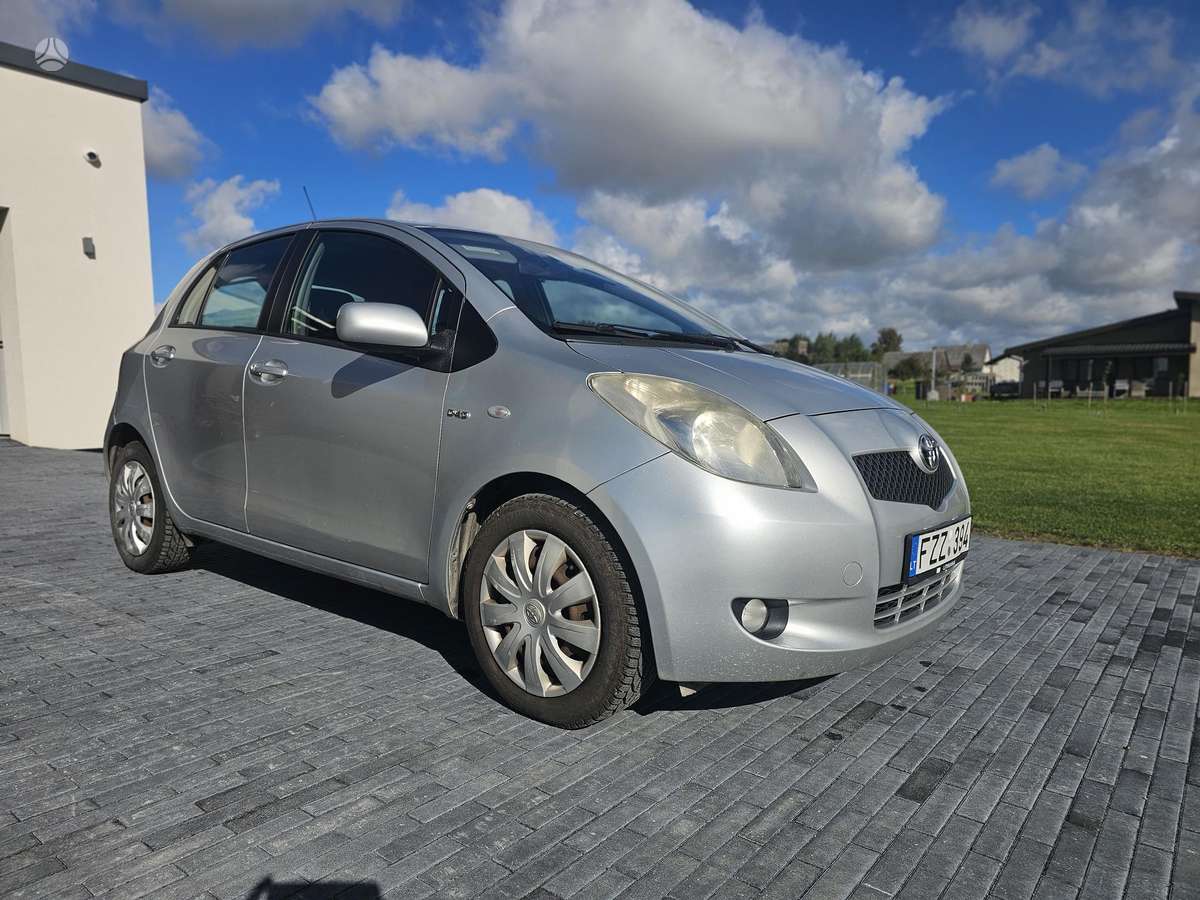 Toyota Yaris - 6