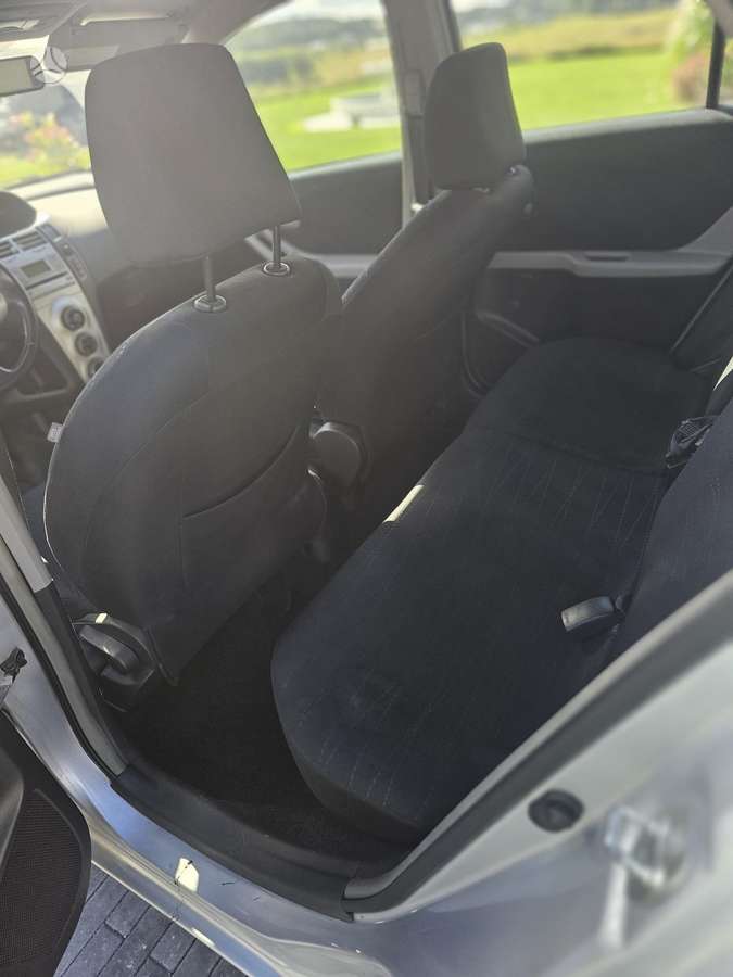 Toyota Yaris - 8