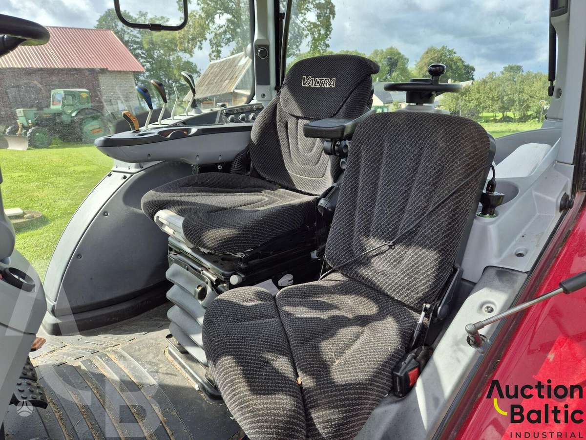 Valtra T174E, тракторы