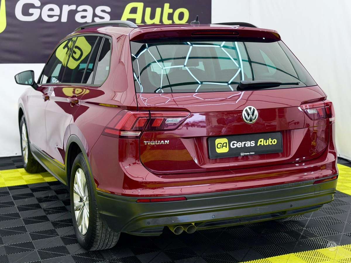 Volkswagen Tiguan - 6