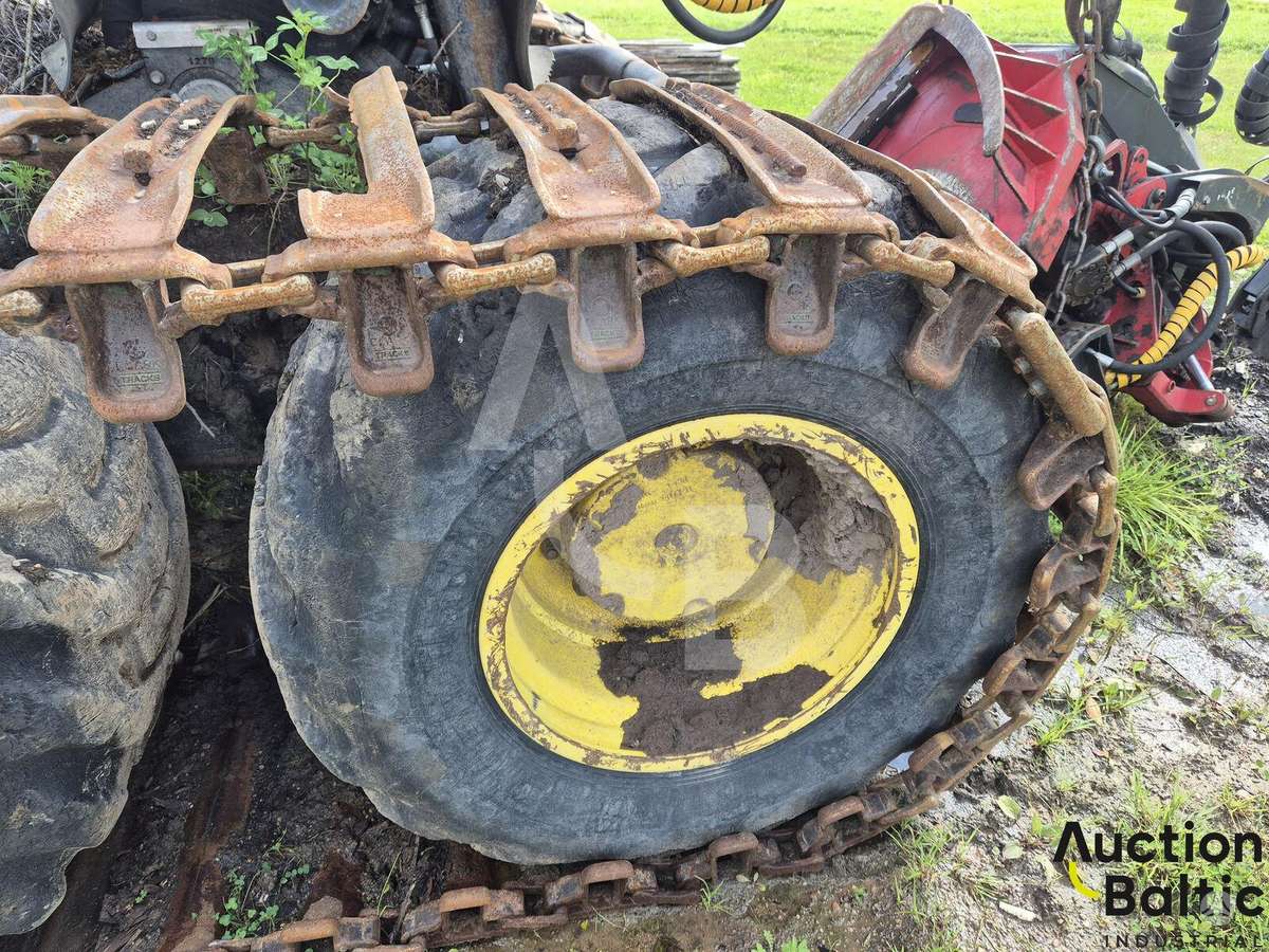 John Deere 1270 E, harvesteri