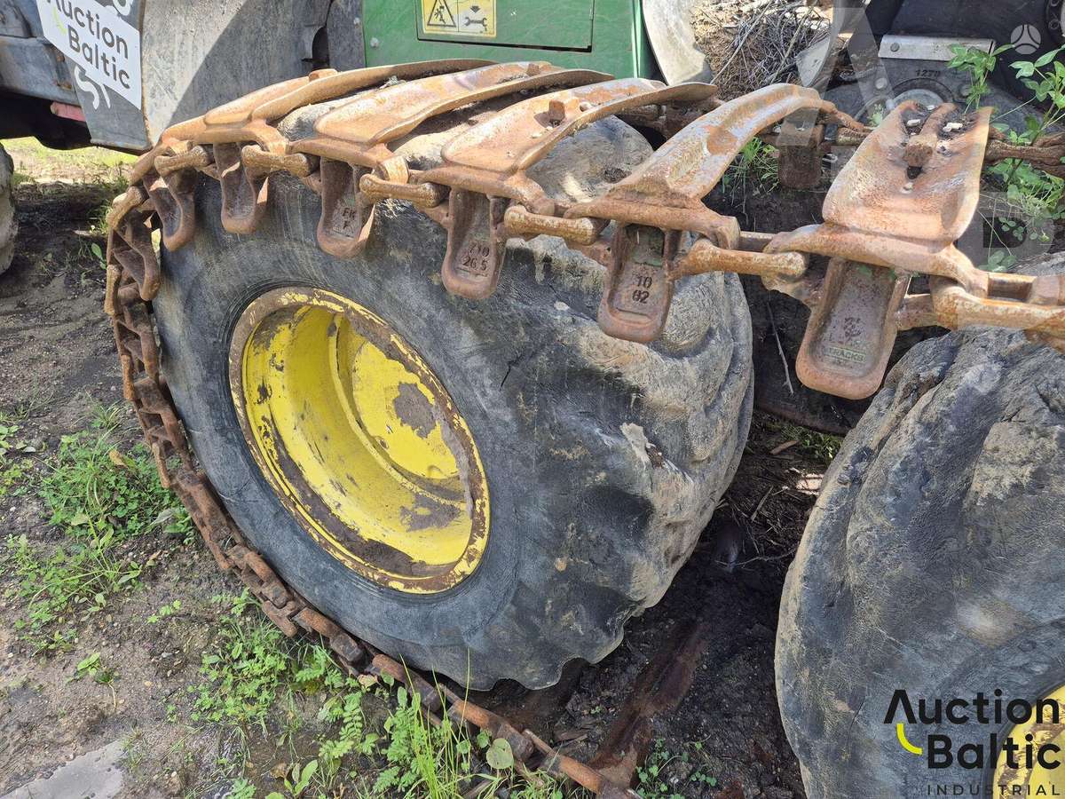 John Deere 1270 E, harvesteri