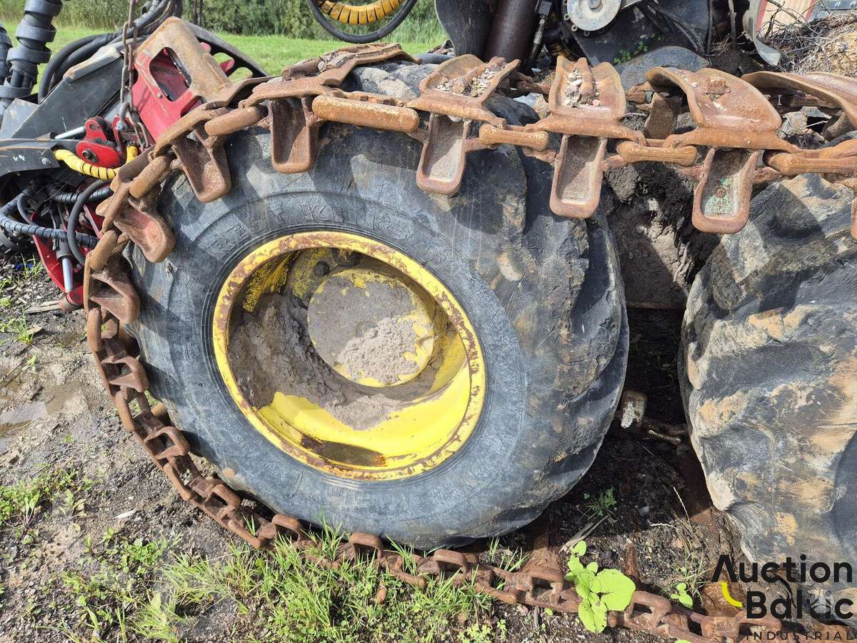 John Deere 1270 E, harvesteri