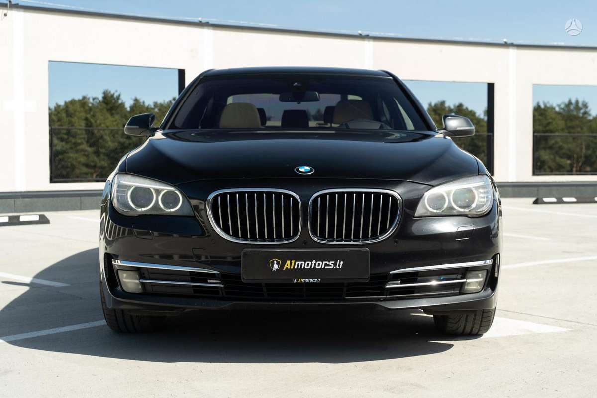 BMW 730, 3.0 l., Седан