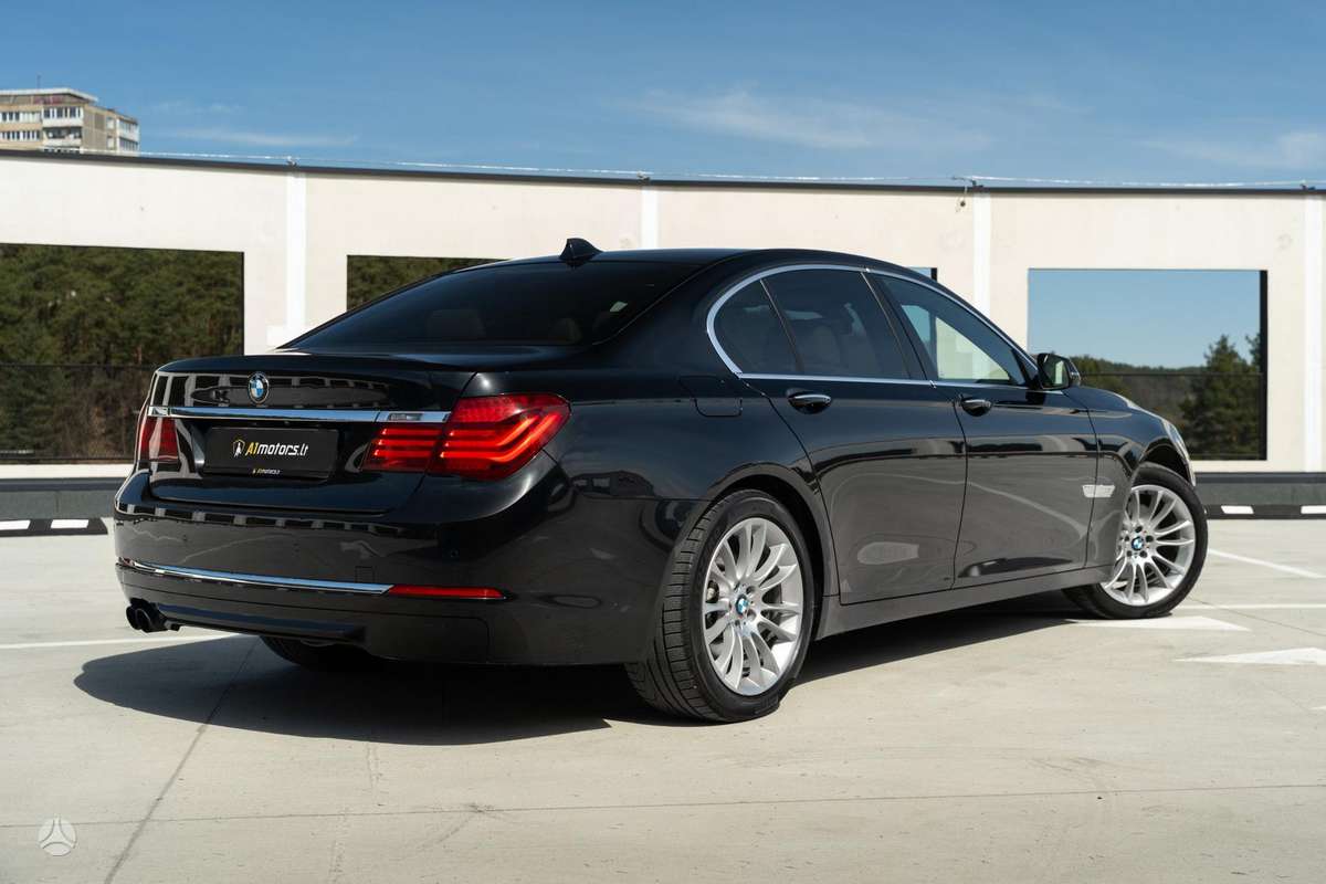 BMW 730, 3.0 l., Седан