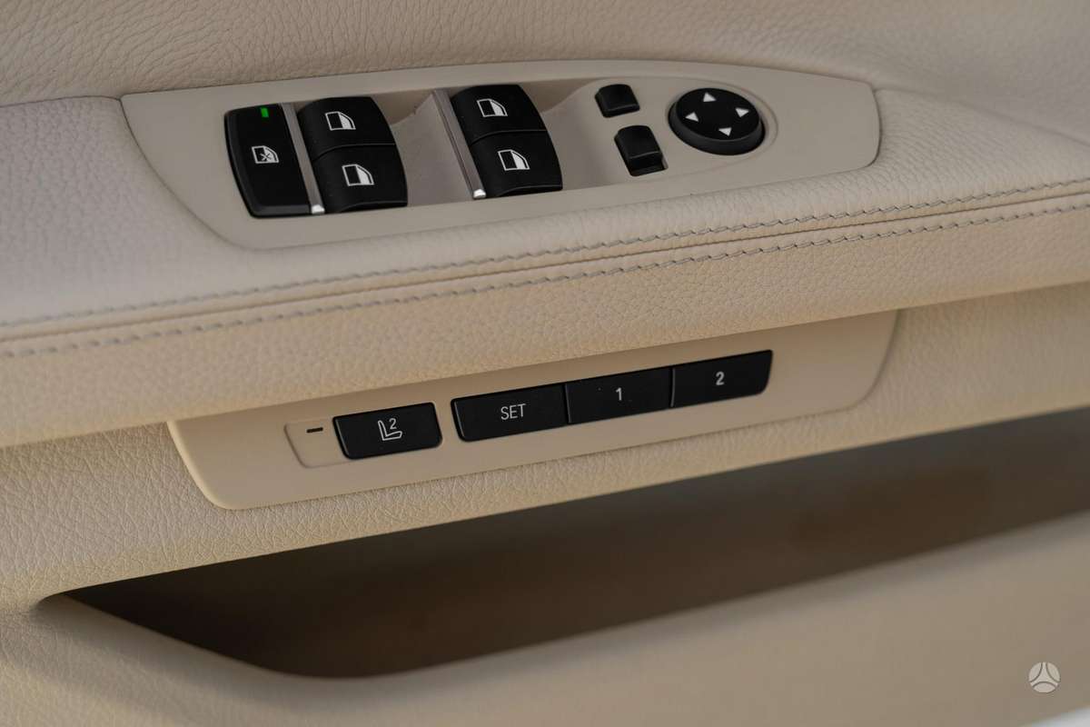 BMW 730, 3.0 l., Седан