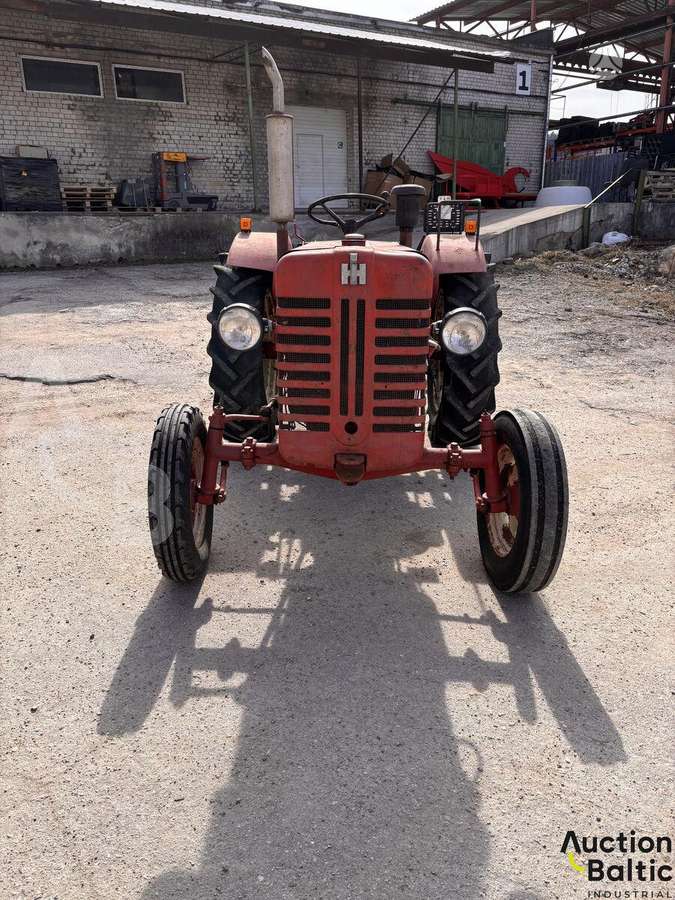 McCORMICK Farmall D-324, traktoriai