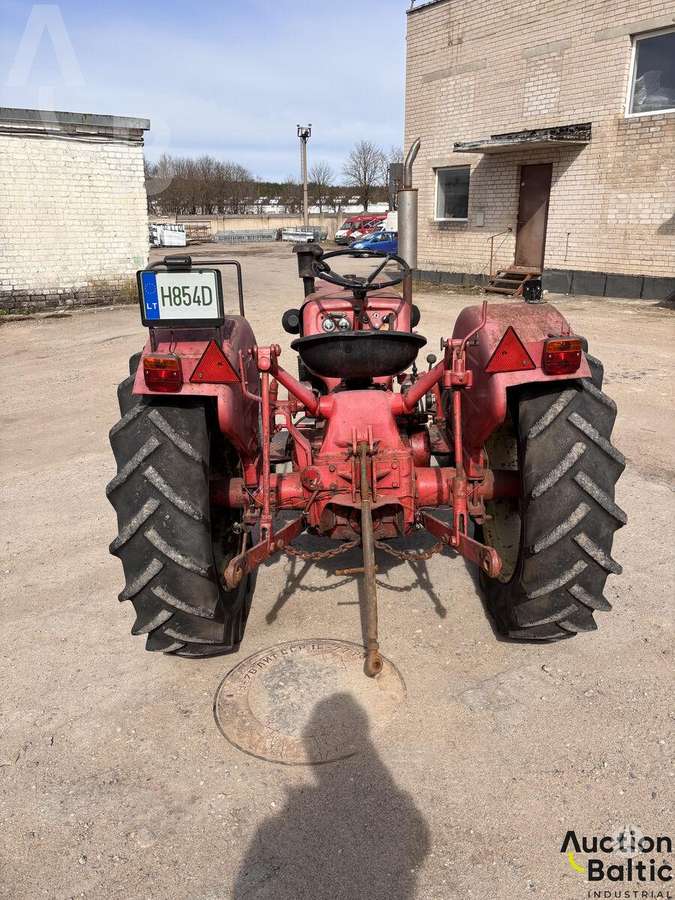 McCORMICK Farmall D-324, traktoriai
